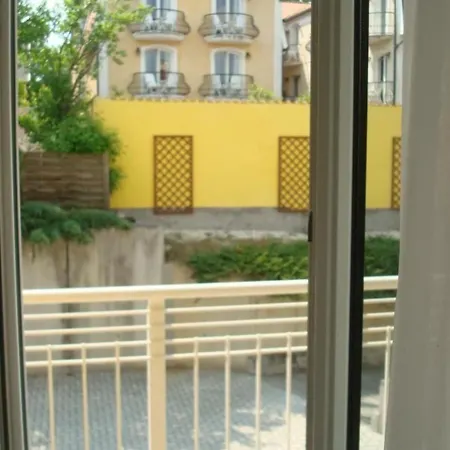Julia Mit Eigenem Balkon By Interhome Daire *